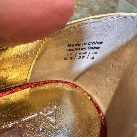 Aldo Red Embroidered Heels - Picture 5 of 9